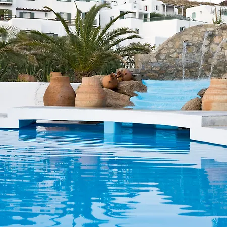 Hotell Kamari 3*